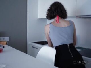 Saya worked di membersihkan ruang: sempurna tubuh amatir seks klip feat. darcy_dark666