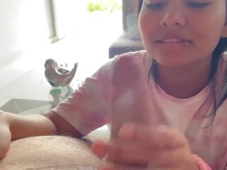 Ο colombian κορίτσι χάλια και χελιδόνια σπέρμα όταν αυτήν γείτονας sees αυτήν